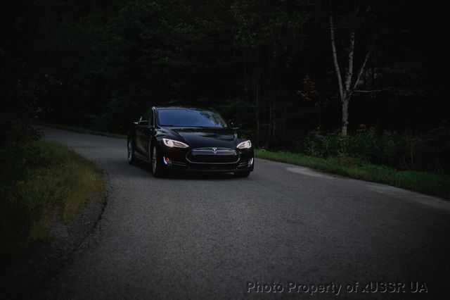 2020 Tesla Model S Long Range AWD - 20438170 - 32