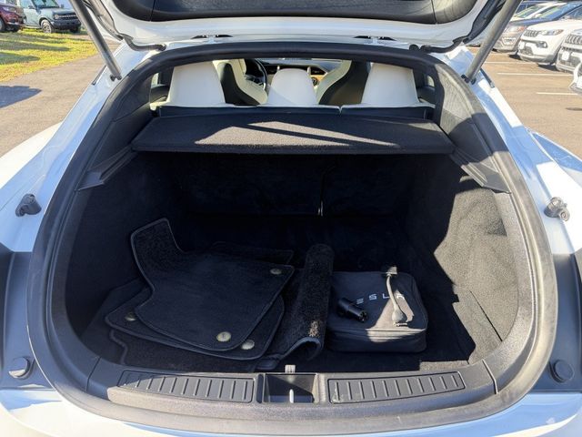2020 Tesla Model S Long Range AWD *Ltd Avail* w/ Cream Premium Seat Trim & Oak Wood - 23091785 - 4