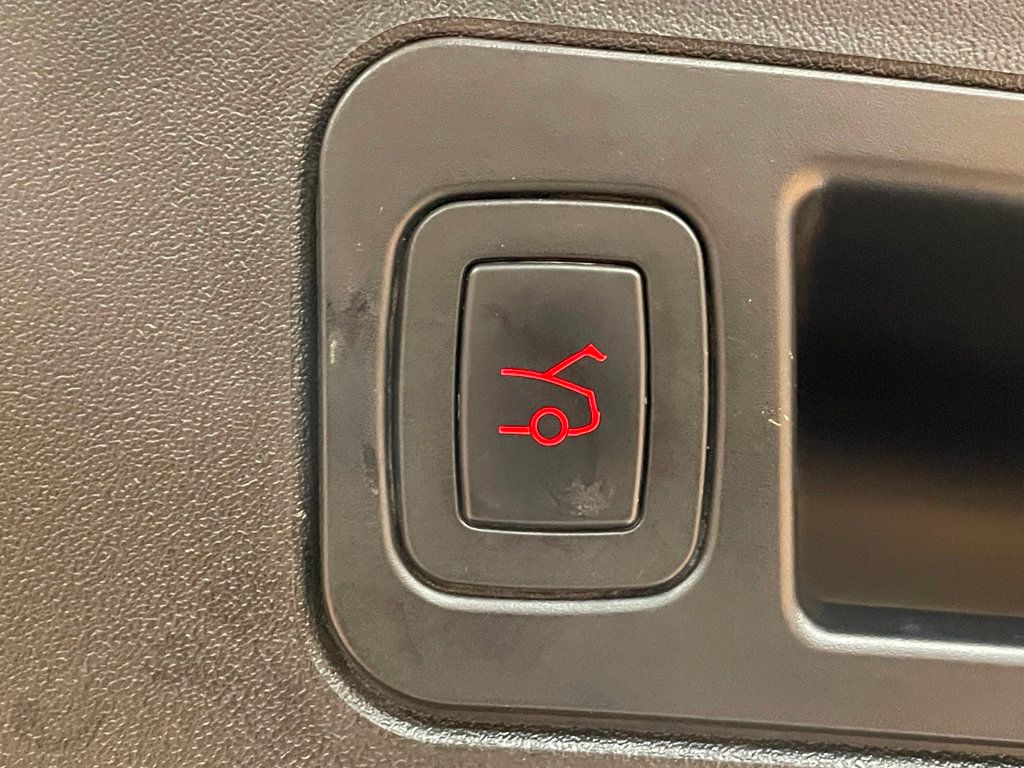 2020 Tesla Model S Long Range Plus AWD - 22950889 - 17