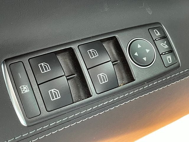 2020 Tesla Model S Long Range Plus AWD - 22975321 - 13