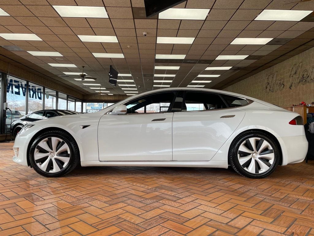 2020 Tesla Model S Long Range Plus AWD - 22975321 - 4