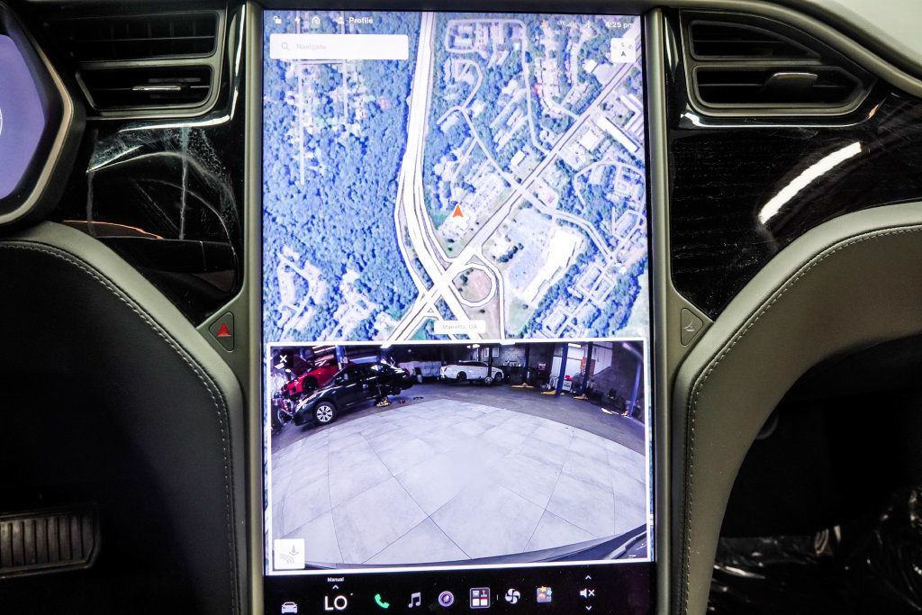 Tesla Model S photo 26