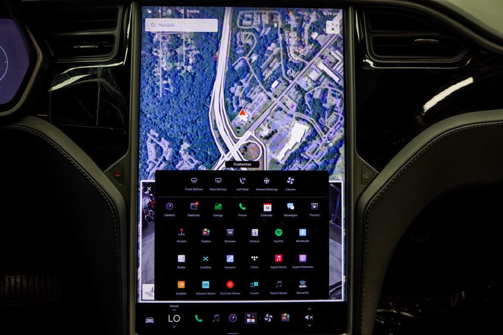Tesla Model S photo 28