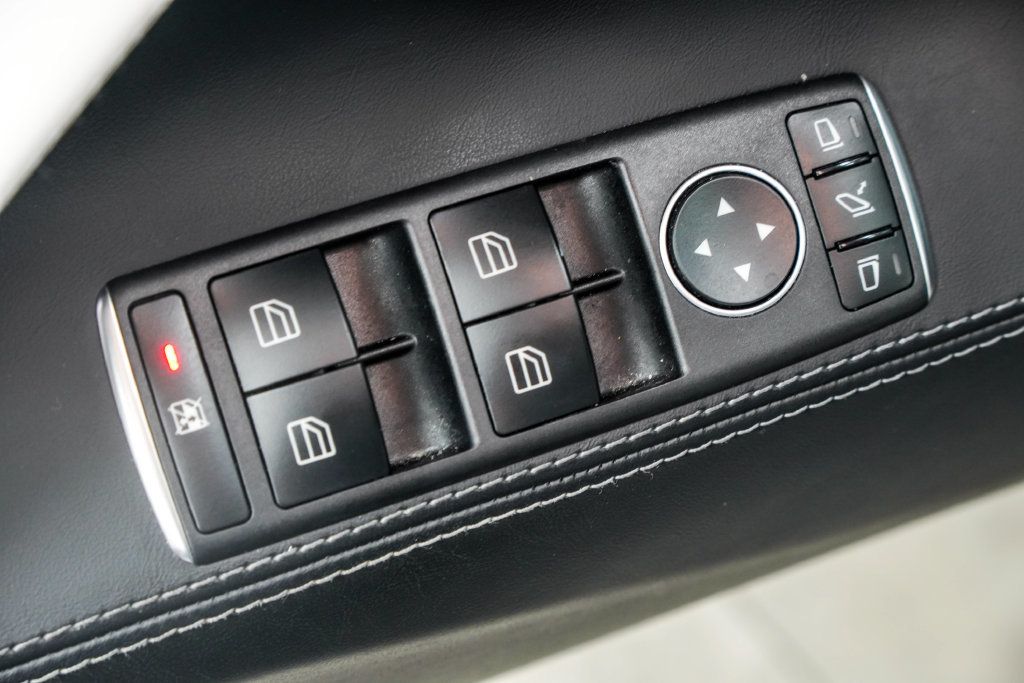 Tesla Model S photo 40