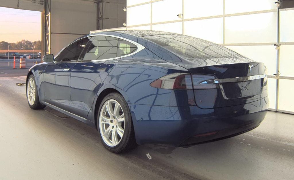 2020 Tesla Model S Long Range Plus AWD photo 4