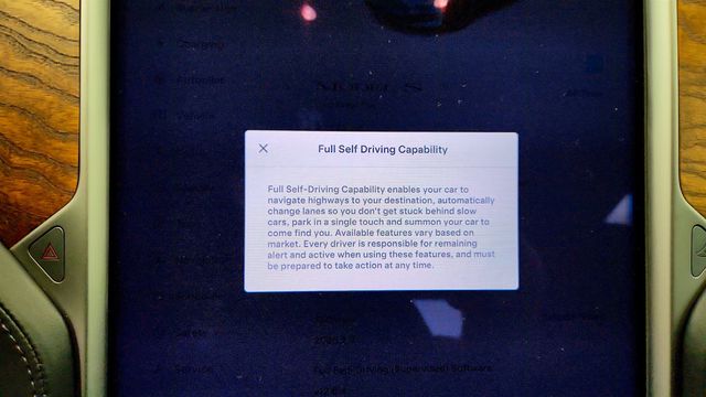 2020 Tesla Model S Long Range Plus AWD w/ 21'' Wheels & Panoramic Glass Roof - 22997471 - 14