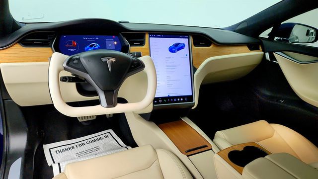 2020 Tesla Model S Long Range Plus AWD w/ Cream Premium Interior - 23070985 - 11