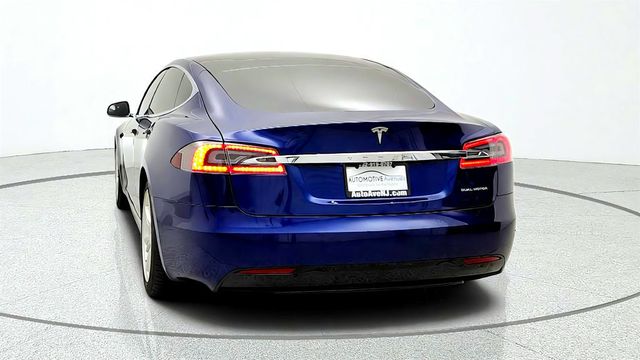 2020 Tesla Model S Long Range Plus AWD w/ Cream Premium Interior - 23070985 - 5