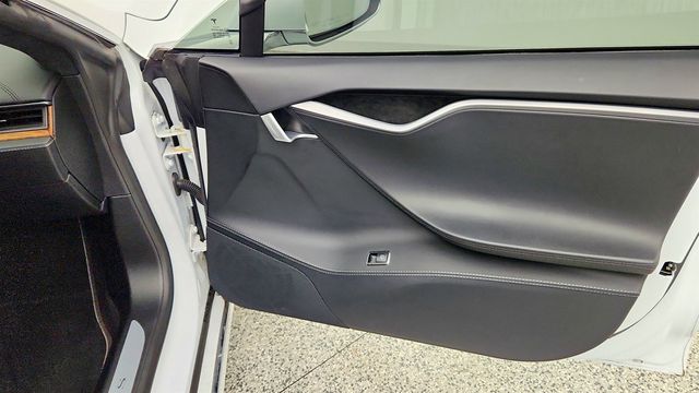2020 Tesla Model S Performance AWD - 23026782 - 30