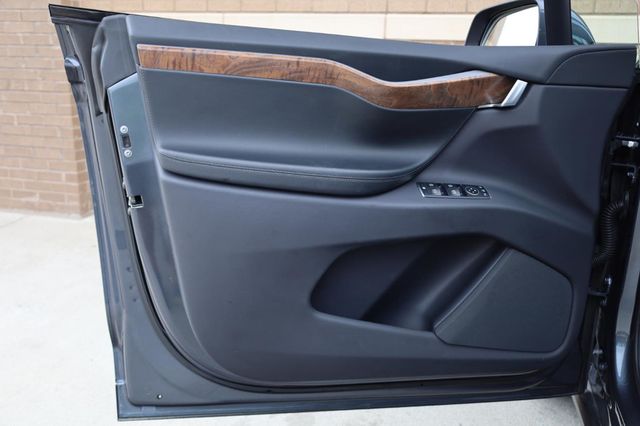 2020 Tesla Model X Long Range - 23019463 - 13