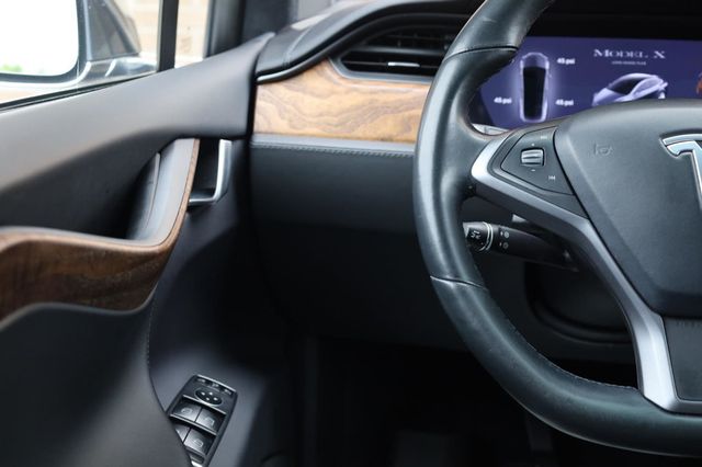 2020 Tesla Model X Long Range - 23019463 - 29