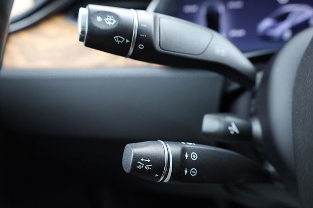 2020 Tesla Model X Long Range - 23019463 - 31