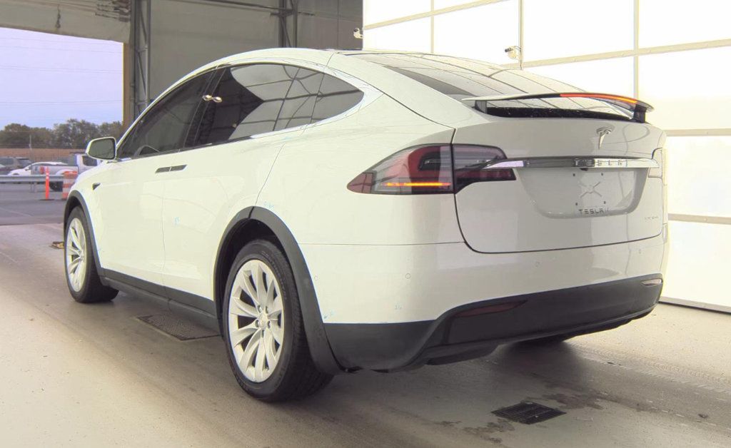 2020 Tesla Model X Long Range photo 4