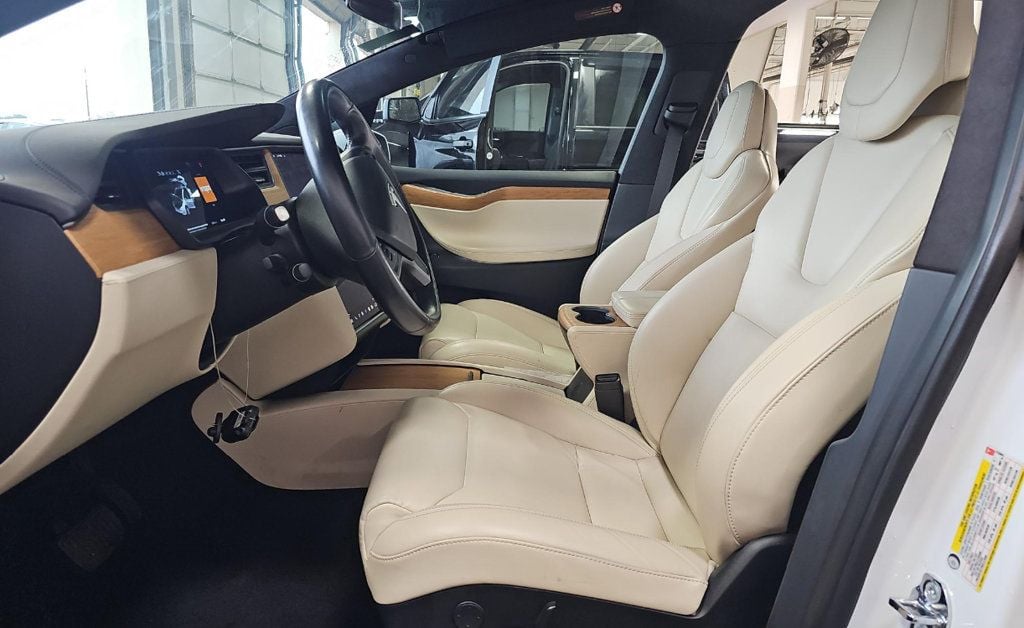 2020 Tesla Model X Long Range photo 5