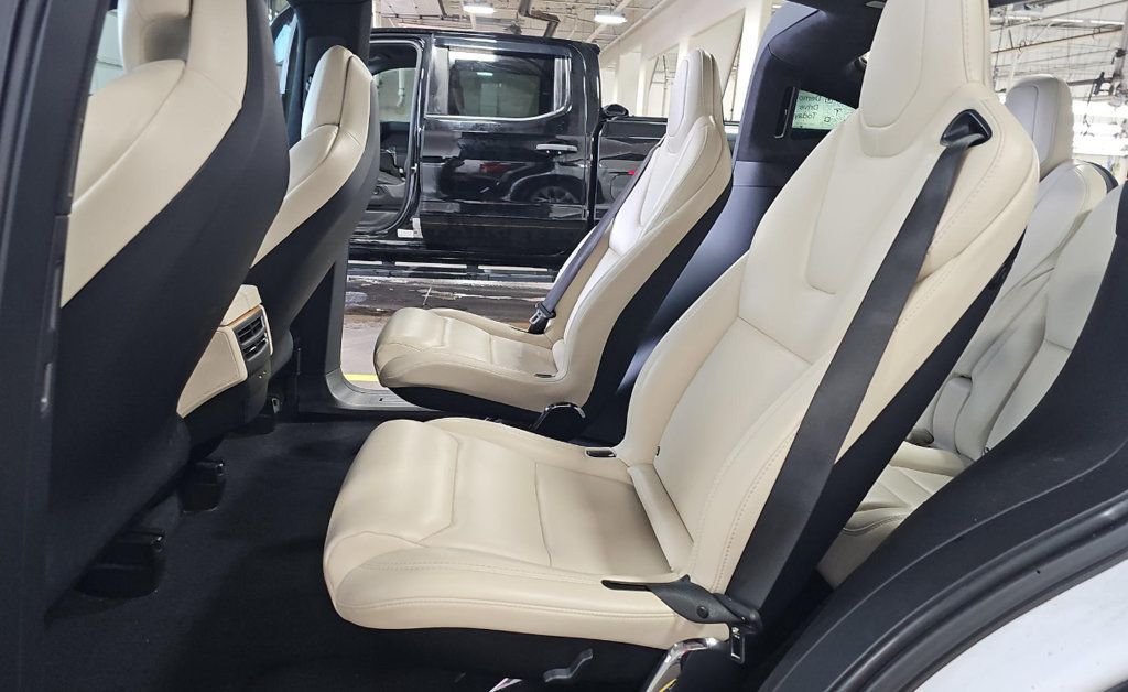 2020 Tesla Model X Long Range photo 6