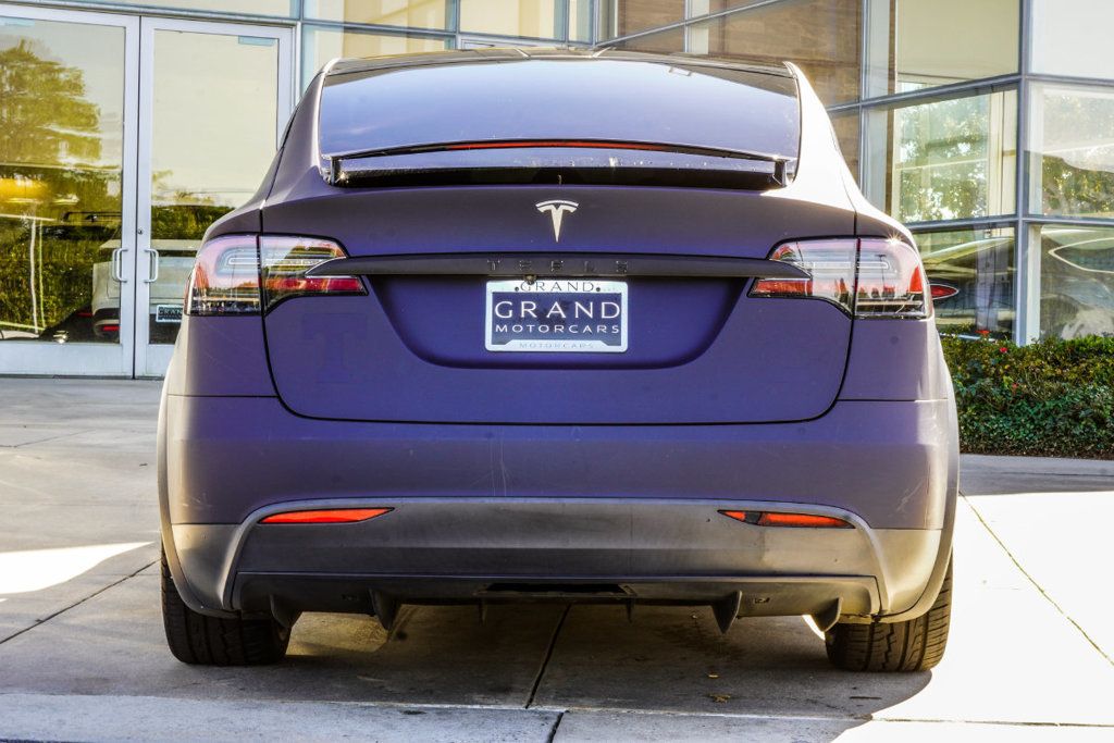 Tesla Model X photo 13