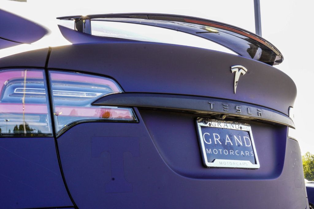 Tesla Model X photo 15