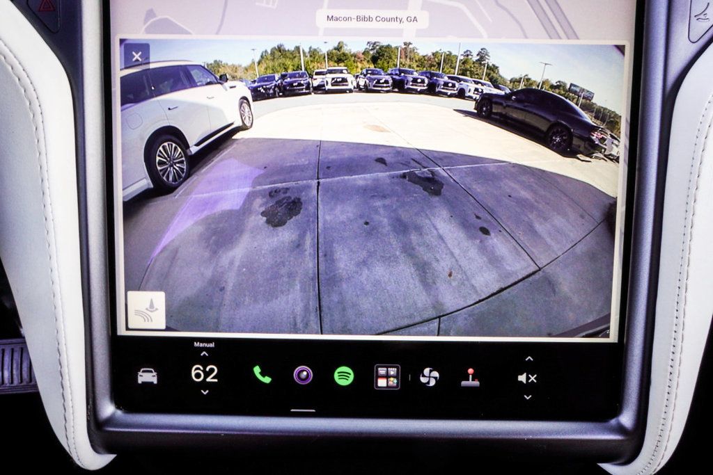 Tesla Model X photo 29