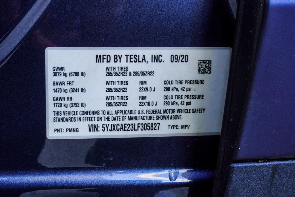 Tesla Model X photo 39