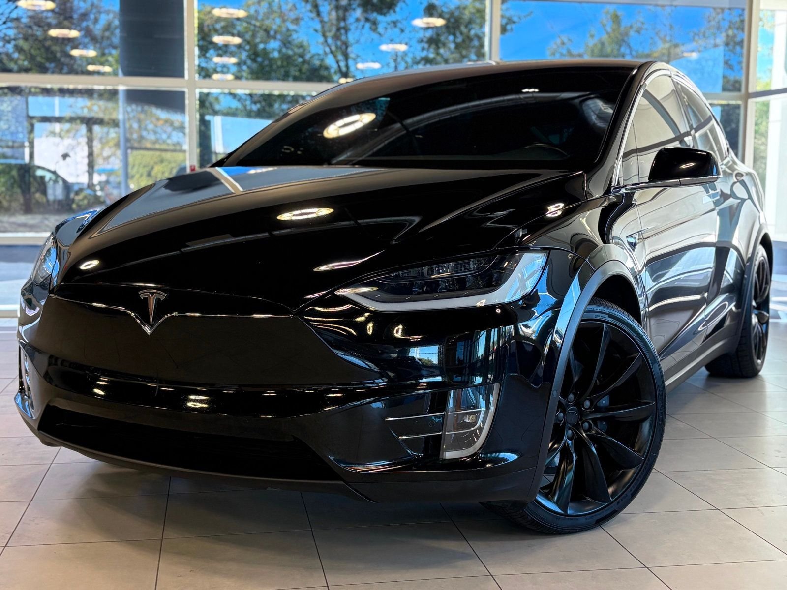 2020 Tesla Model X Long Range photo 2
