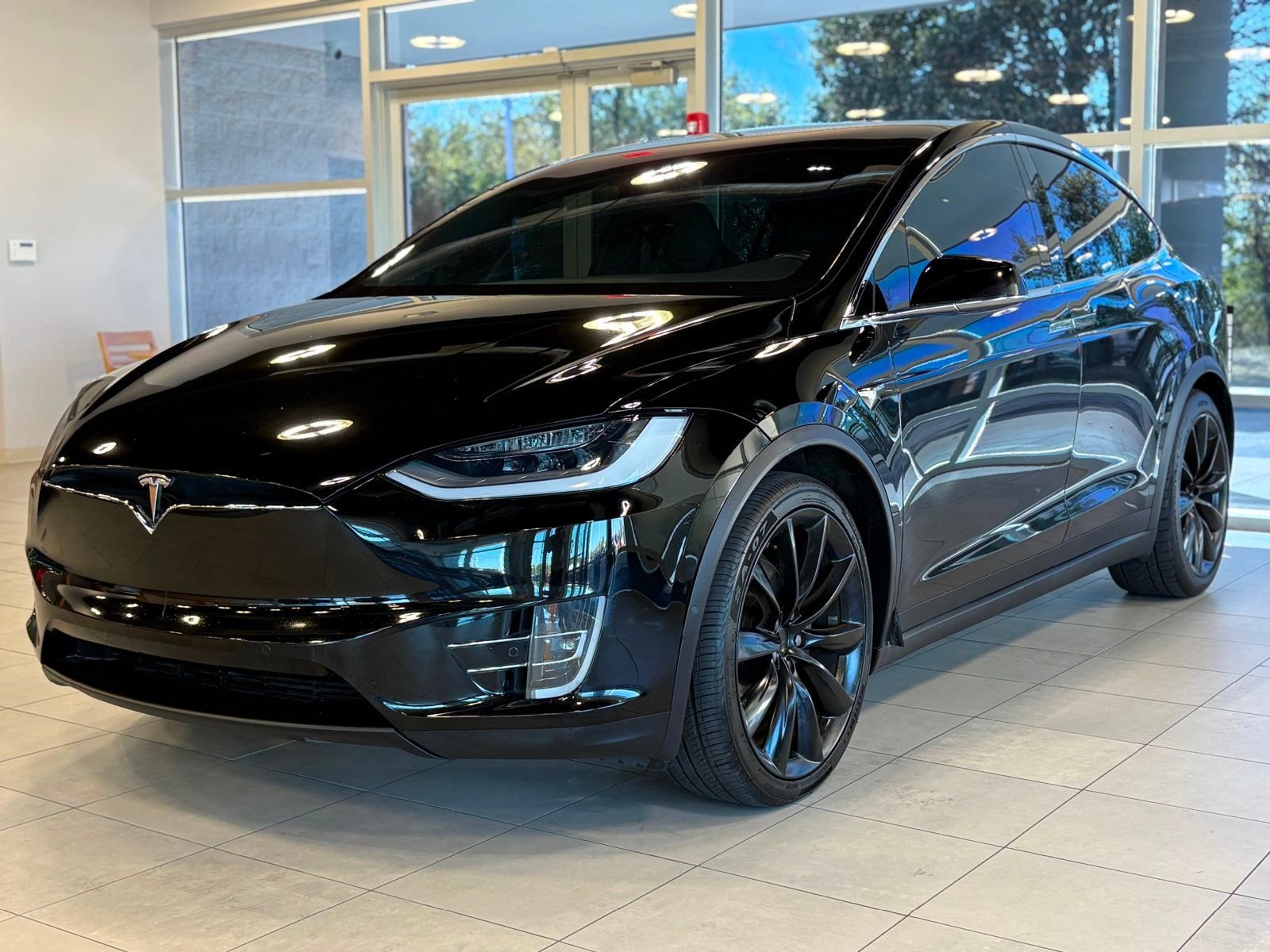 2020 Tesla Model X Long Range photo 3