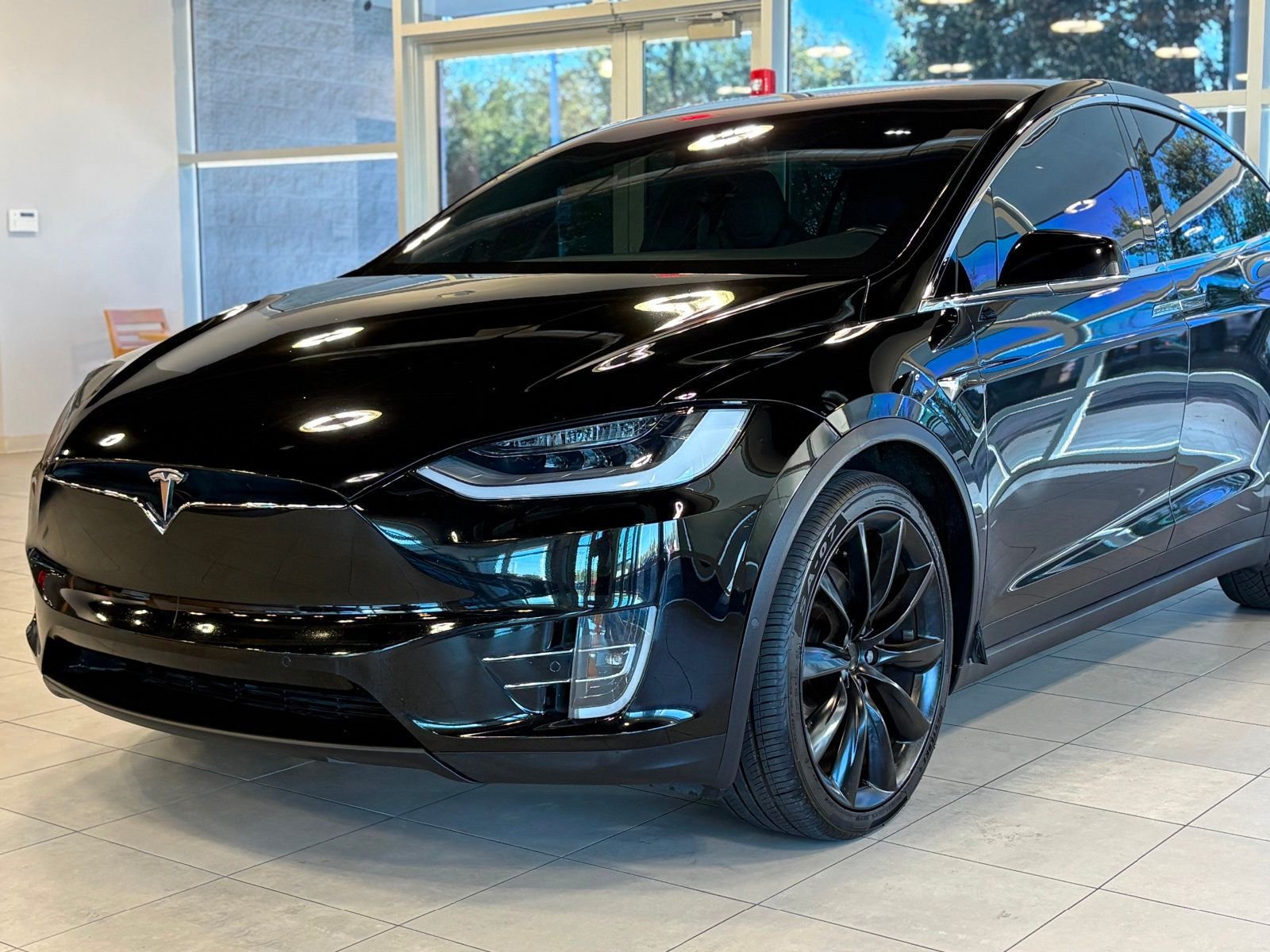 2020 Tesla Model X Long Range photo 4