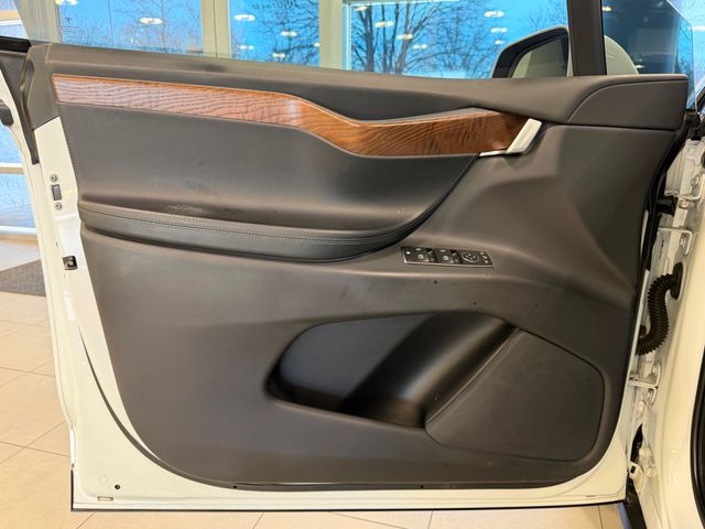 2020 Tesla Model X Long Range AWD - 23002932 - 19