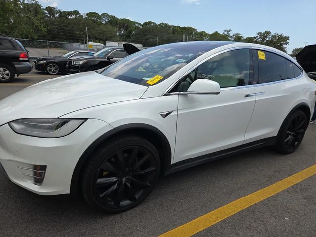2020 Tesla Model X Long Range AWD - 23072859 - 1