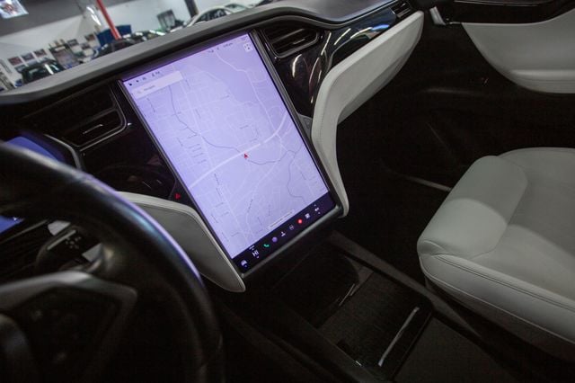 2020 Tesla Model X Long Range AWD - 22958277 - 6