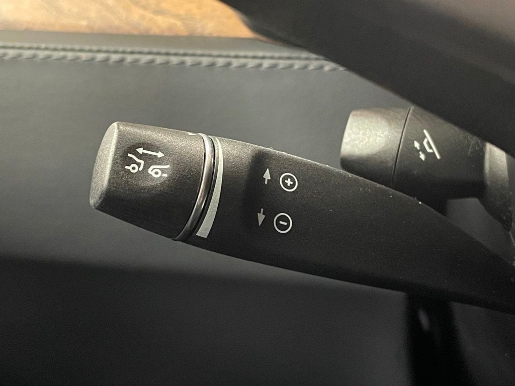 2020 Tesla Model X Long Range Plus AWD - 22997091 - 24