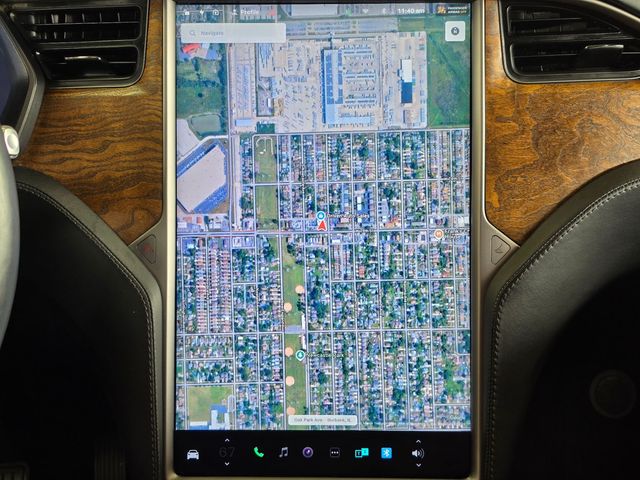 2020 Tesla Model X Long Range Plus AWD - 23054117 - 26