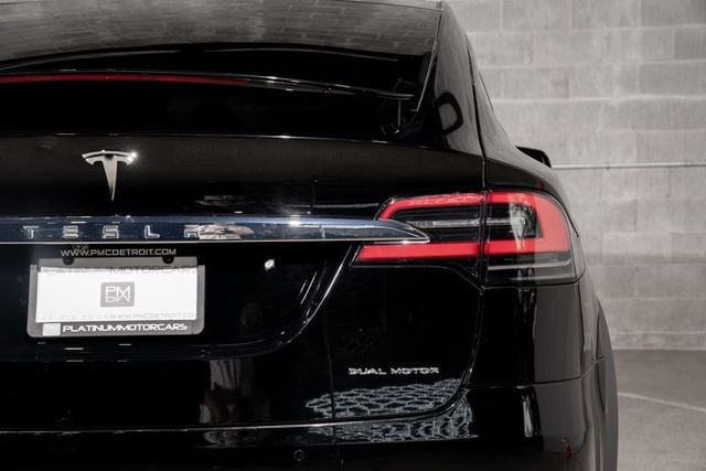 2020 Tesla Model X Long Range Plus AWD - 23072654 - 35
