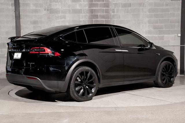 2020 Tesla Model X Long Range Plus AWD - 23072654 - 7