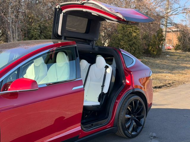 2020 Tesla Model X Long Range Plus AWD - 22978663 - 14