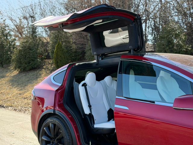 2020 Tesla Model X Long Range Plus AWD - 22978663 - 18
