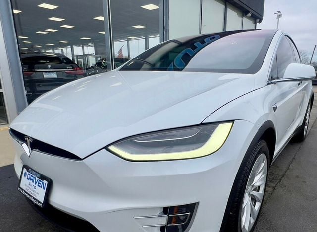 2020 Tesla Model X Long Range Plus AWD - 22637574 - 9