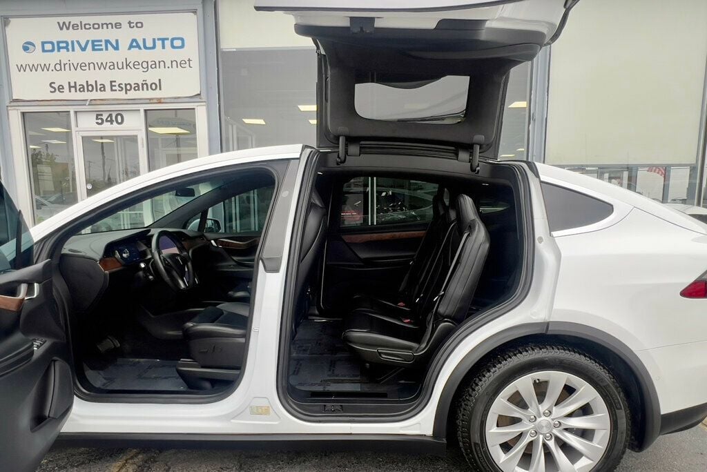 2020 Tesla Model X Long Range Plus AWD - 22637574 - 13