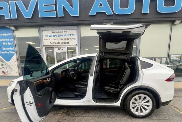 2020 Tesla Model X Long Range Plus AWD - 22637574 - 14