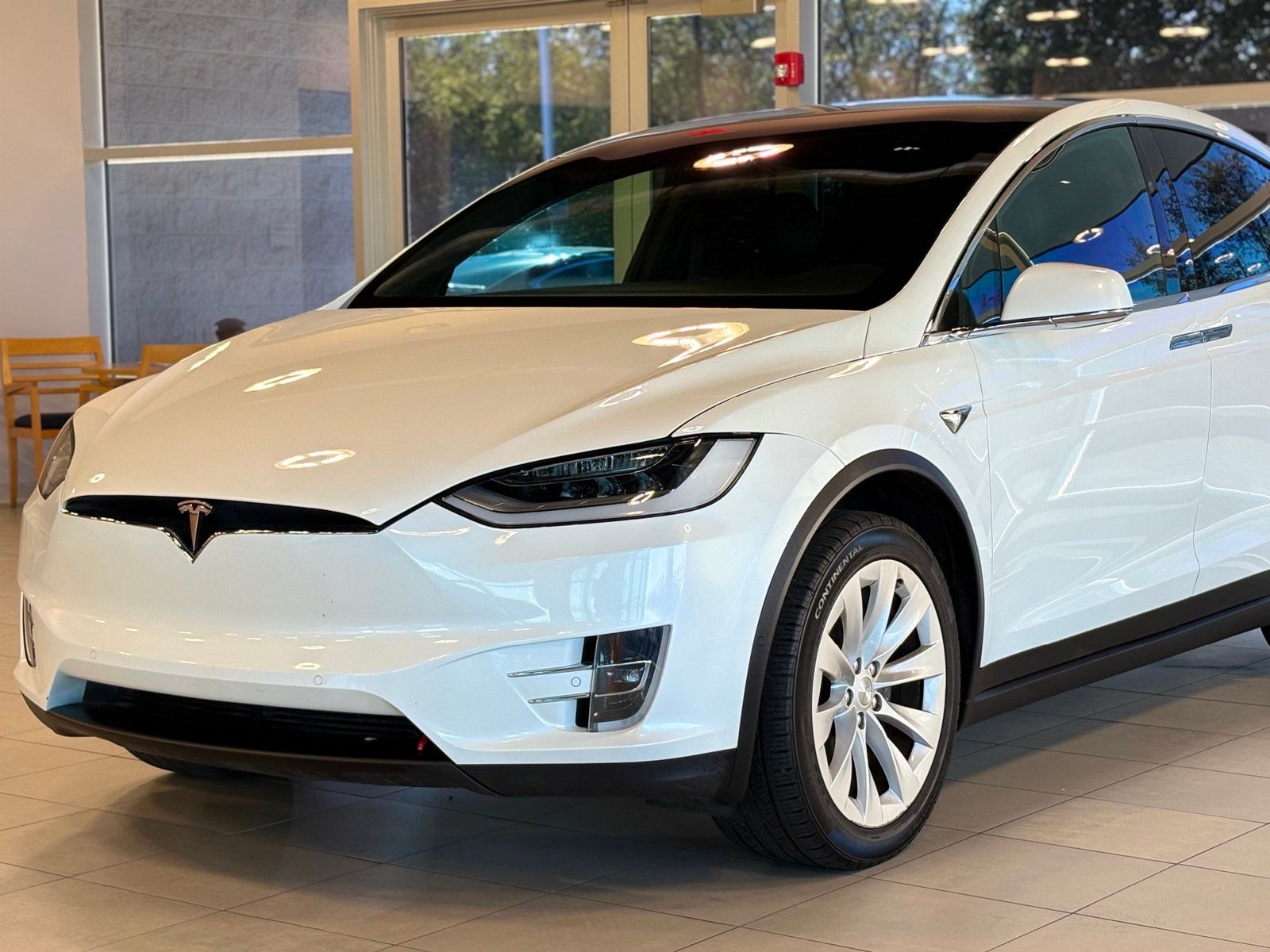 2020 Tesla Model X Long Range photo 4