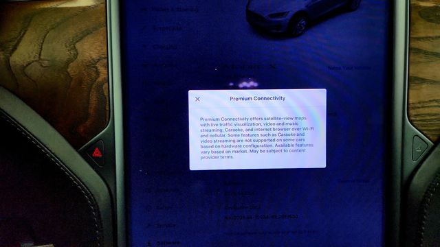 2020 Tesla Model X Long Range Plus AWD w/ 6 Seat Interior & 20'' Slipstream Wheels - 22975536 - 17