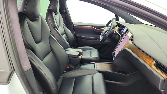 2020 Tesla Model X Long Range Plus AWD w/ 6 Seat Interior & 20'' Slipstream Wheels - 22975536 - 29