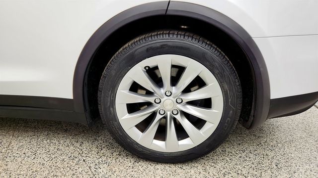 2020 Tesla Model X Long Range Plus AWD w/ 6 Seat Interior & 20'' Slipstream Wheels - 22975536 - 8