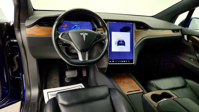2020 Tesla Model X Long Range Plus AWD w/ 7-Seat Interior - 23083379 - 10