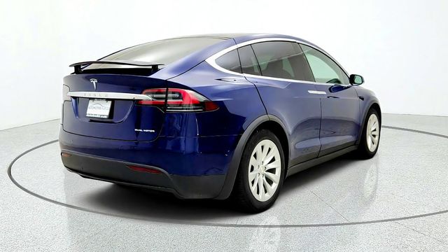 2020 Tesla Model X Long Range Plus AWD w/ 7-Seat Interior - 23083379 - 4