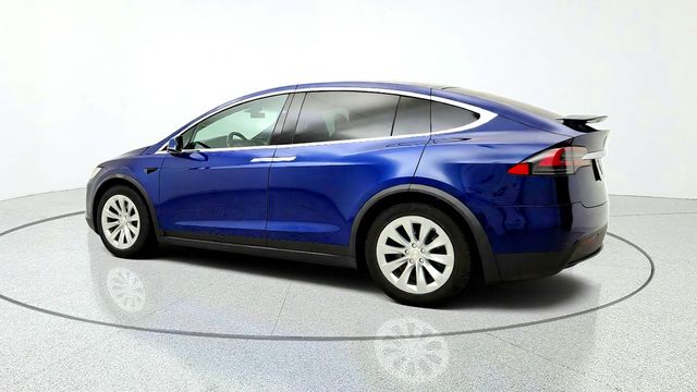 2020 Tesla Model X Long Range Plus AWD w/ 7-Seat Interior - 23083379 - 6