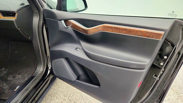 2020 Tesla Model X Long Range Plus AWD with 20'' Slipstream Wheels (351-mile range) - 22979696 - 25