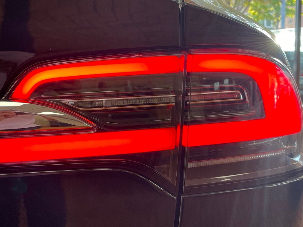 2020 Tesla Model X Performance photo 10