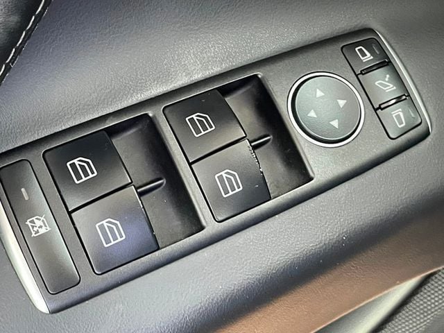 2020 Tesla Model X Performance AWD - 22923008 - 17