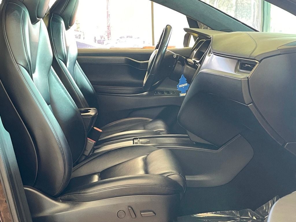 2020 Tesla Model X Performance photo 22