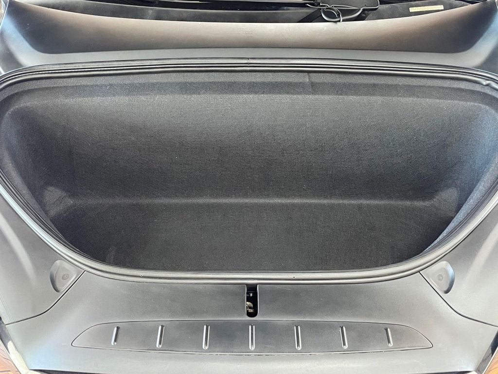 2020 Tesla Model X Performance photo 38